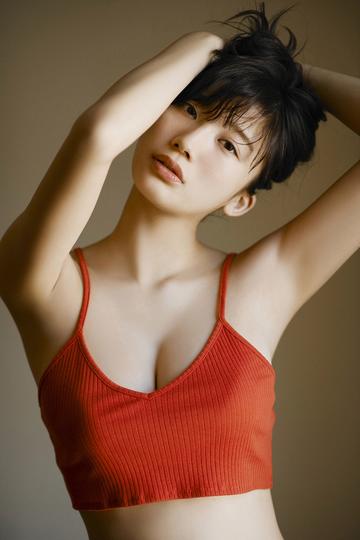 风流艳妇